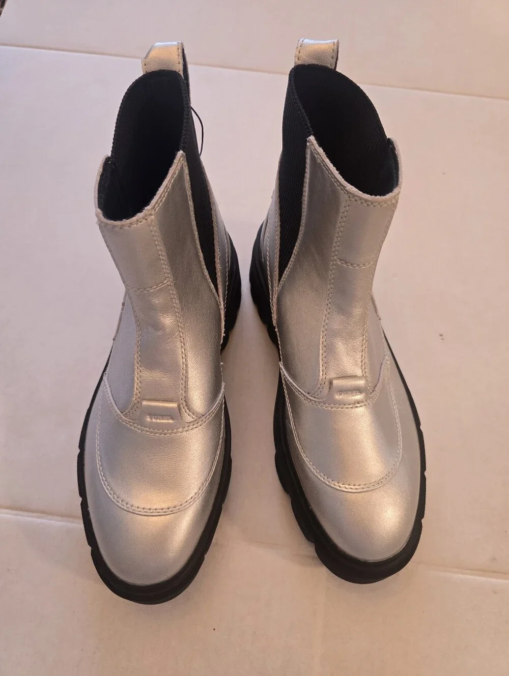 Sorel Caribou X Waterproof Boots Size 9.5 Silver Metallic